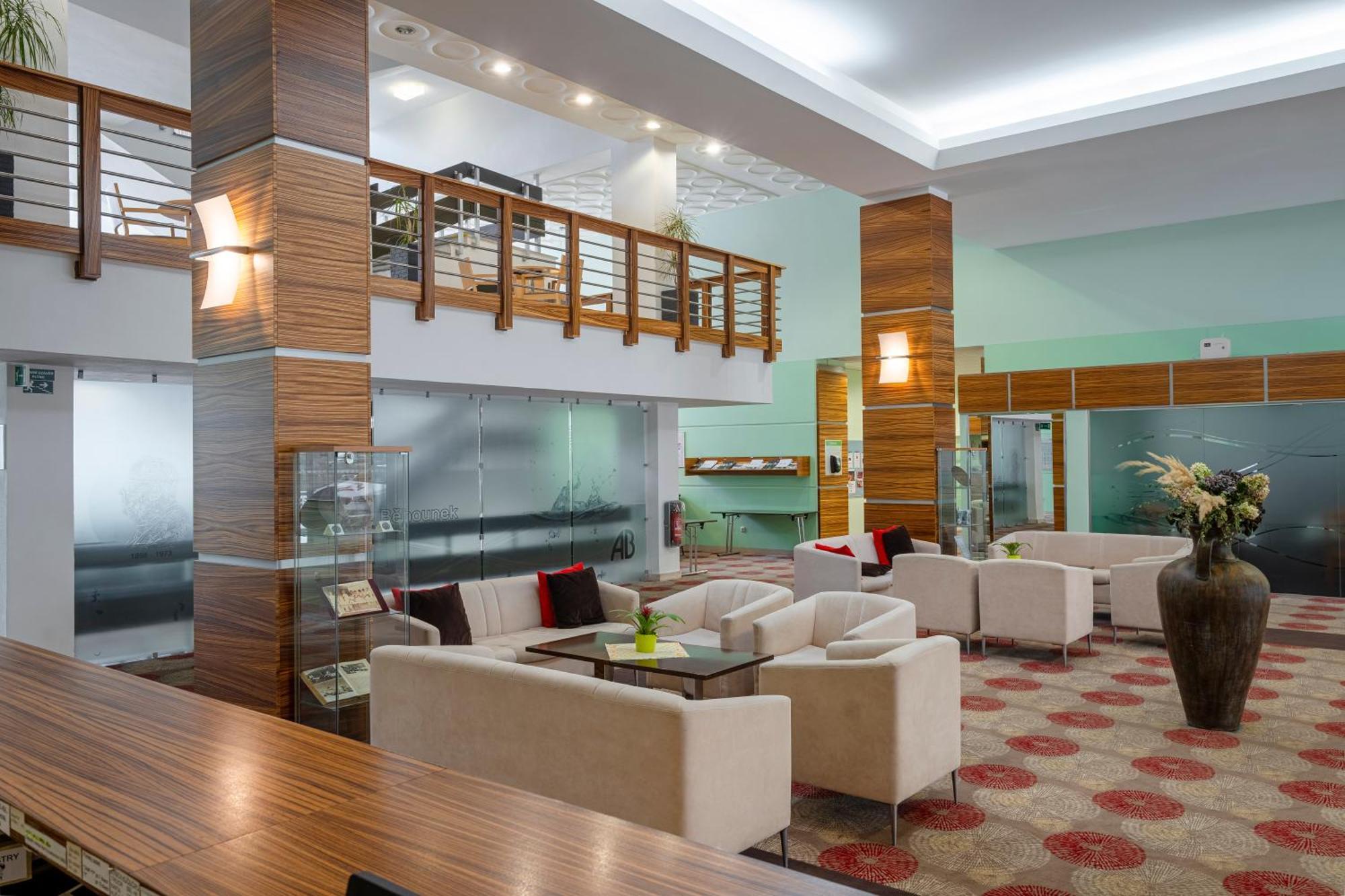 יאסימוב Hotel Behounek מראה חיצוני תמונה