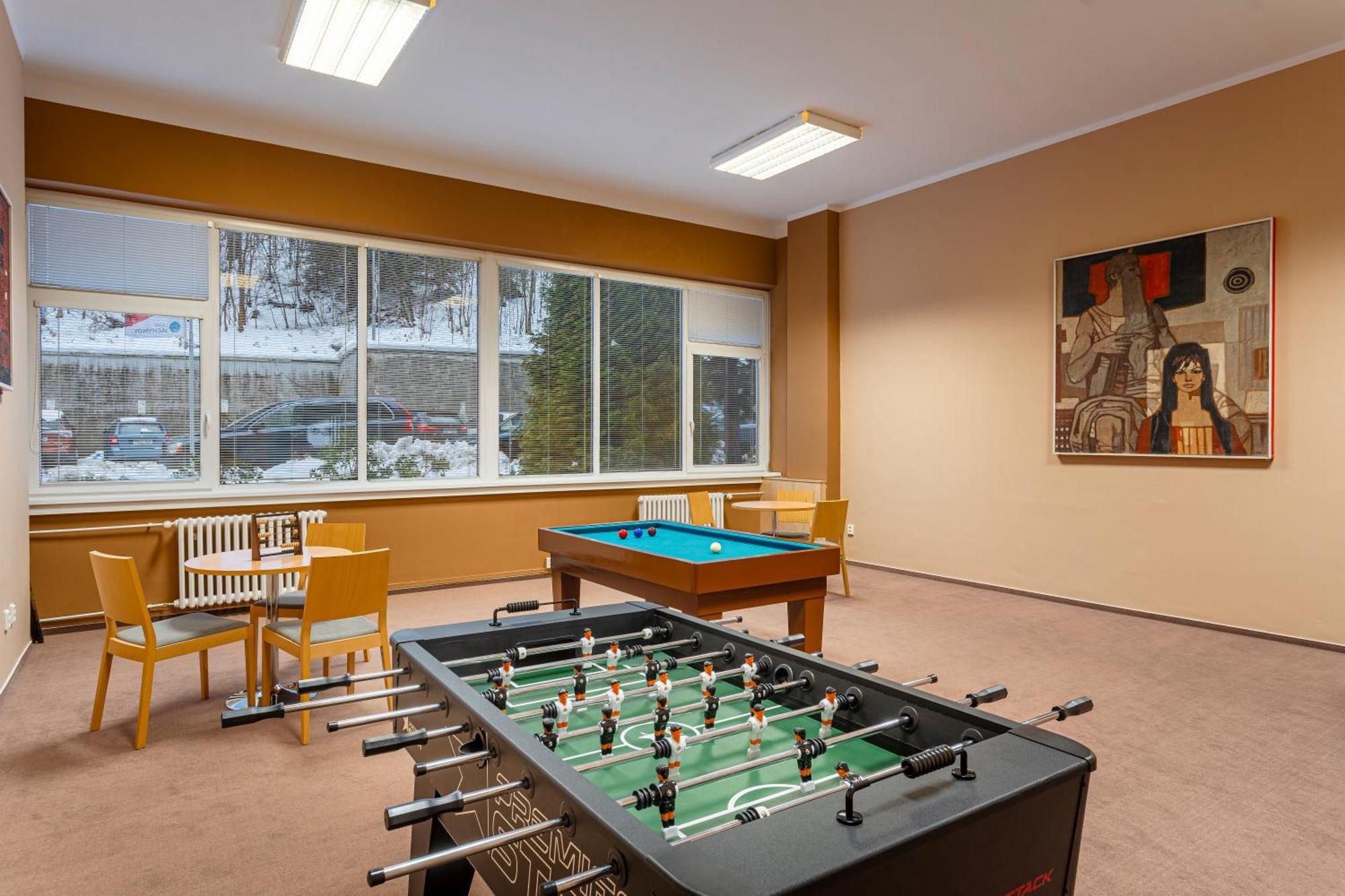 יאסימוב Hotel Behounek מראה חיצוני תמונה