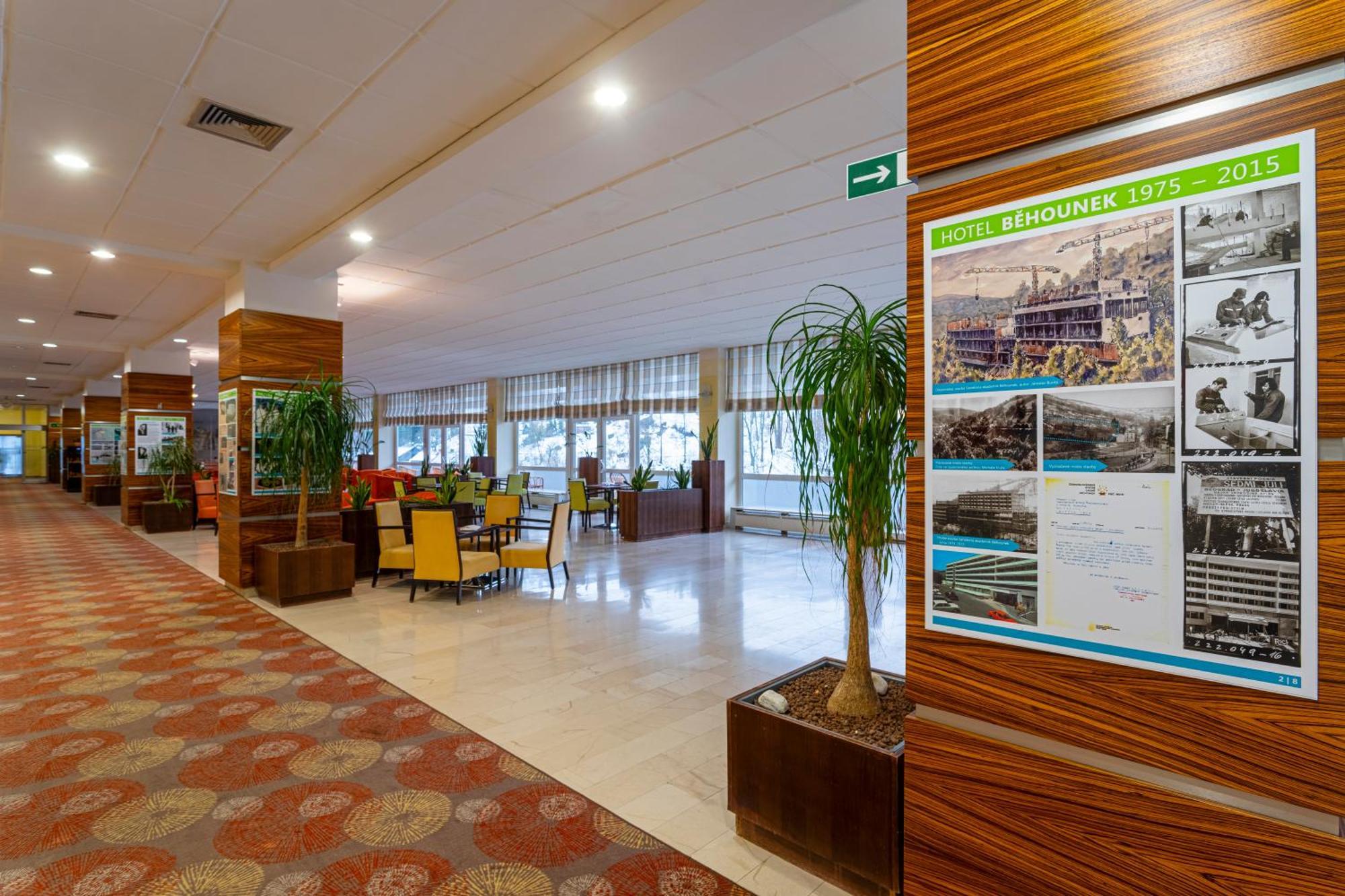 יאסימוב Hotel Behounek מראה חיצוני תמונה