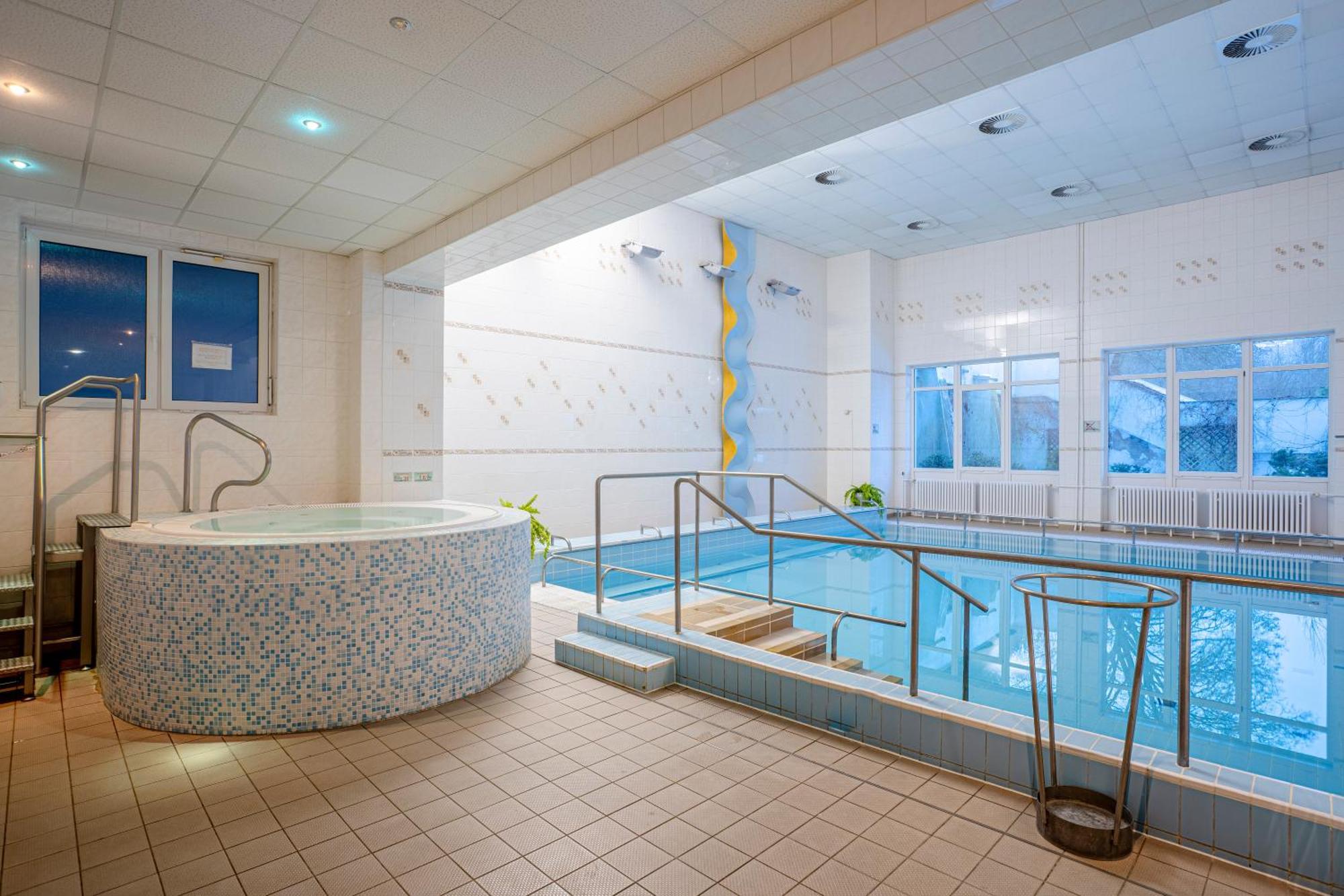 יאסימוב Hotel Behounek מראה חיצוני תמונה